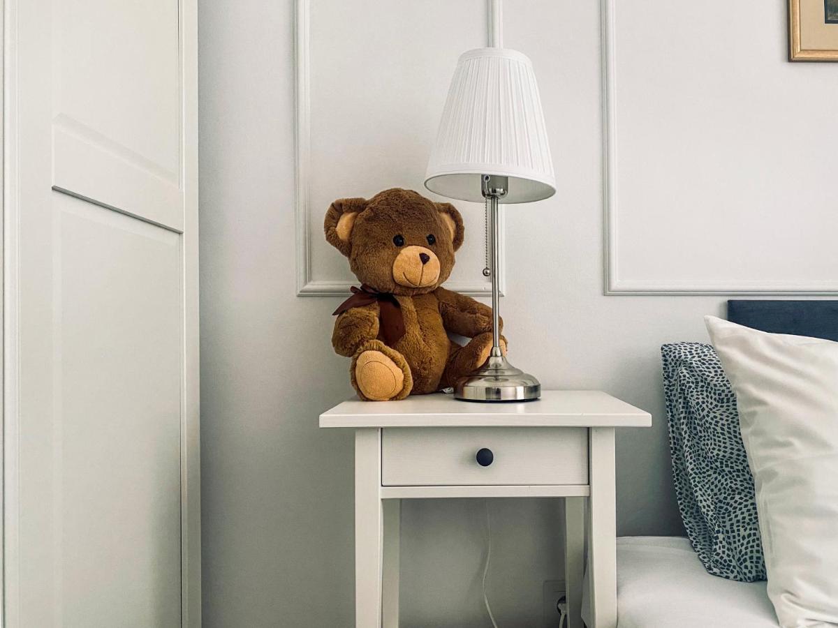 Beautiful Apartment With Two Rooms, Cracow Old Town คราคูฟ ภายนอก รูปภาพ