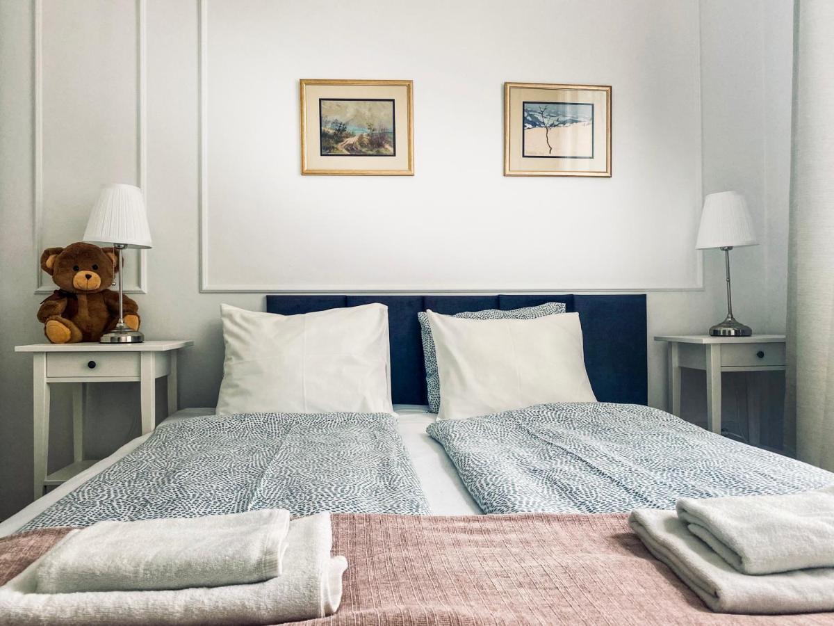 Beautiful Apartment With Two Rooms, Cracow Old Town คราคูฟ ภายนอก รูปภาพ