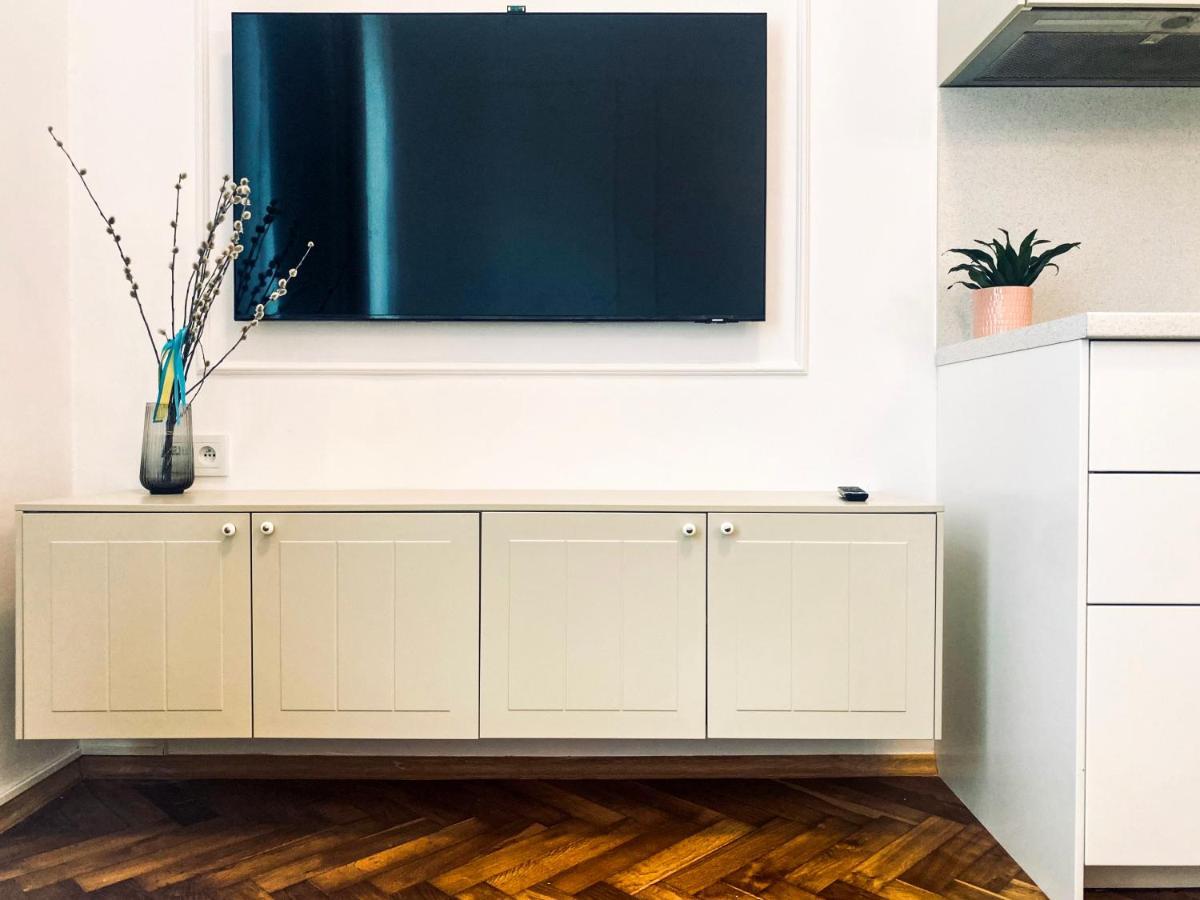 Beautiful Apartment With Two Rooms, Cracow Old Town คราคูฟ ภายนอก รูปภาพ
