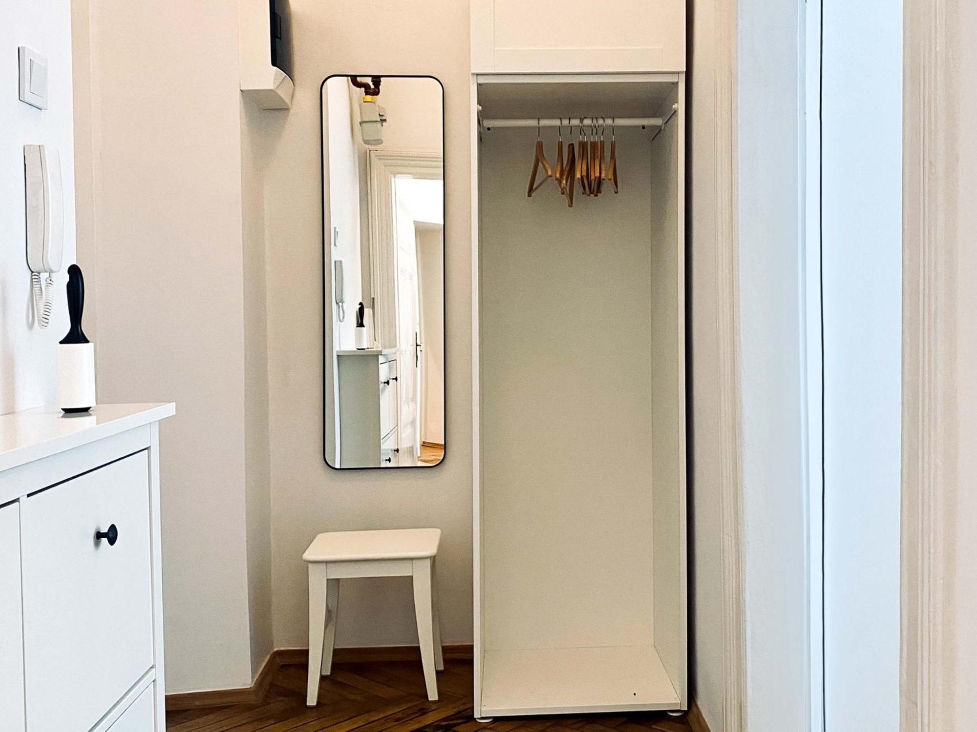 Beautiful Apartment With Two Rooms, Cracow Old Town คราคูฟ ภายนอก รูปภาพ